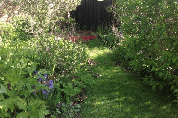 Grade two listed house and garden near Melton Mowbray